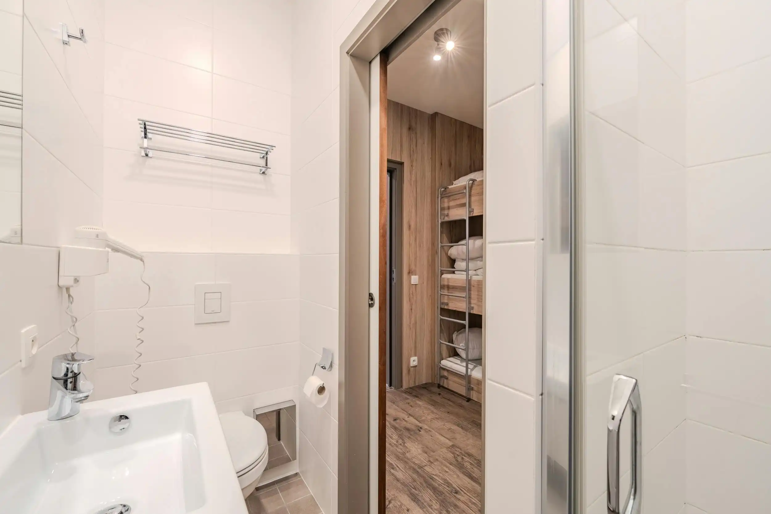 Instapklare studio te koop op een rustig domein te Westende! foto 15