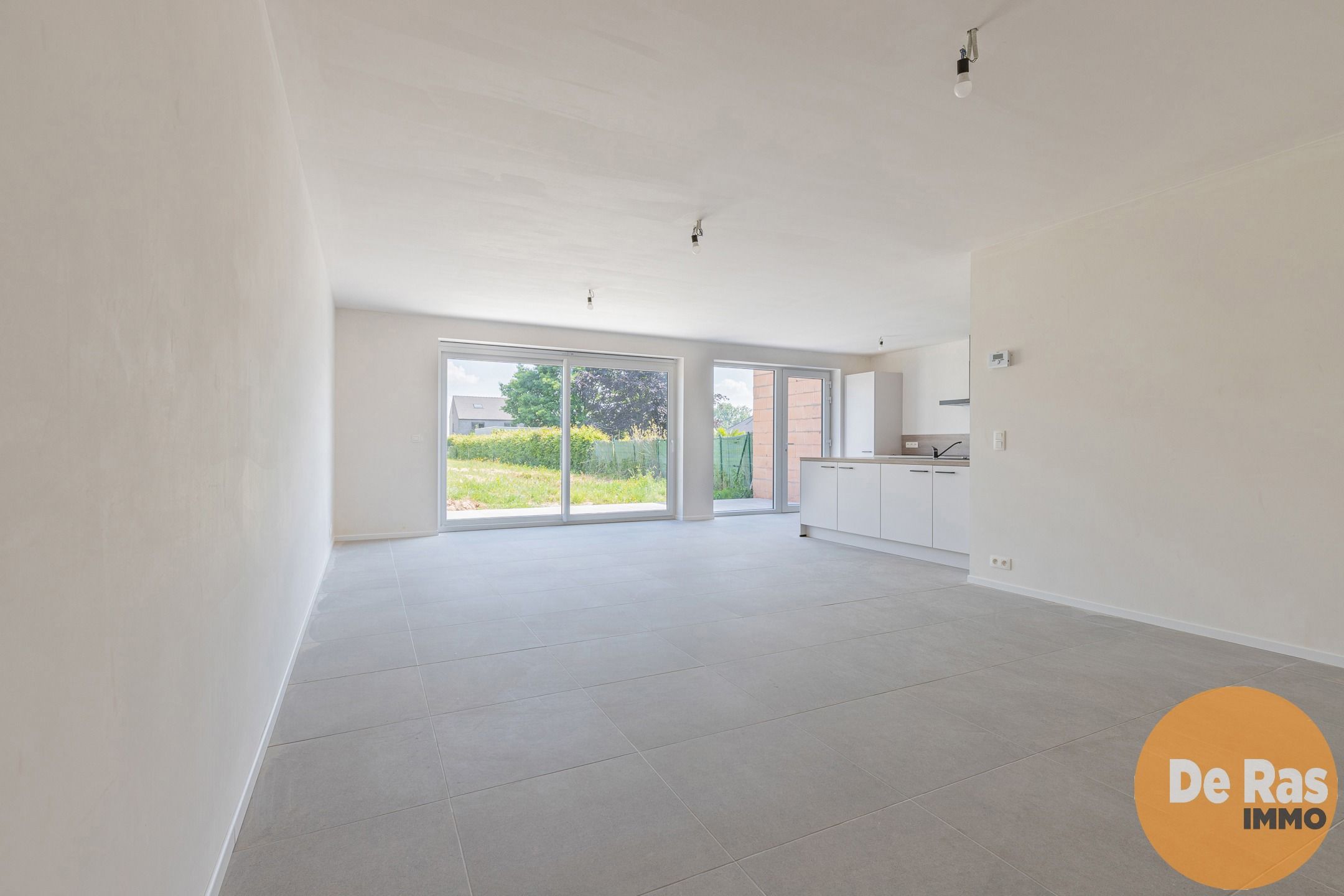 ERONDEGEM - Ruime nieuwbouwwoning met 4 slaapkamers foto 4