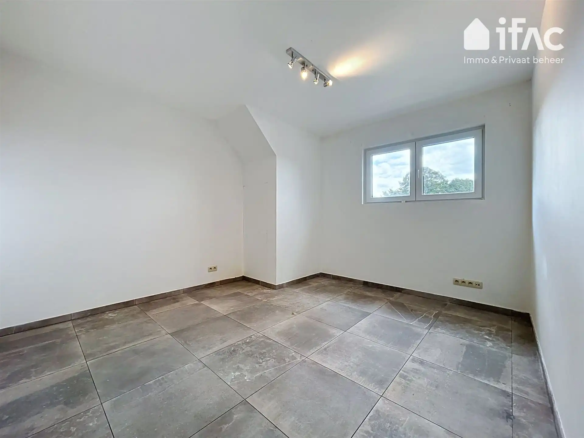 Enzergiezuinige villa voorzien van zonnepanelen foto 17