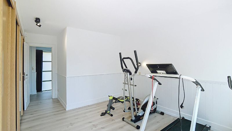 Zeer rustig gelegen villa van 330m² op 8a45ca met prachtige zuidgerichte tuin foto 29