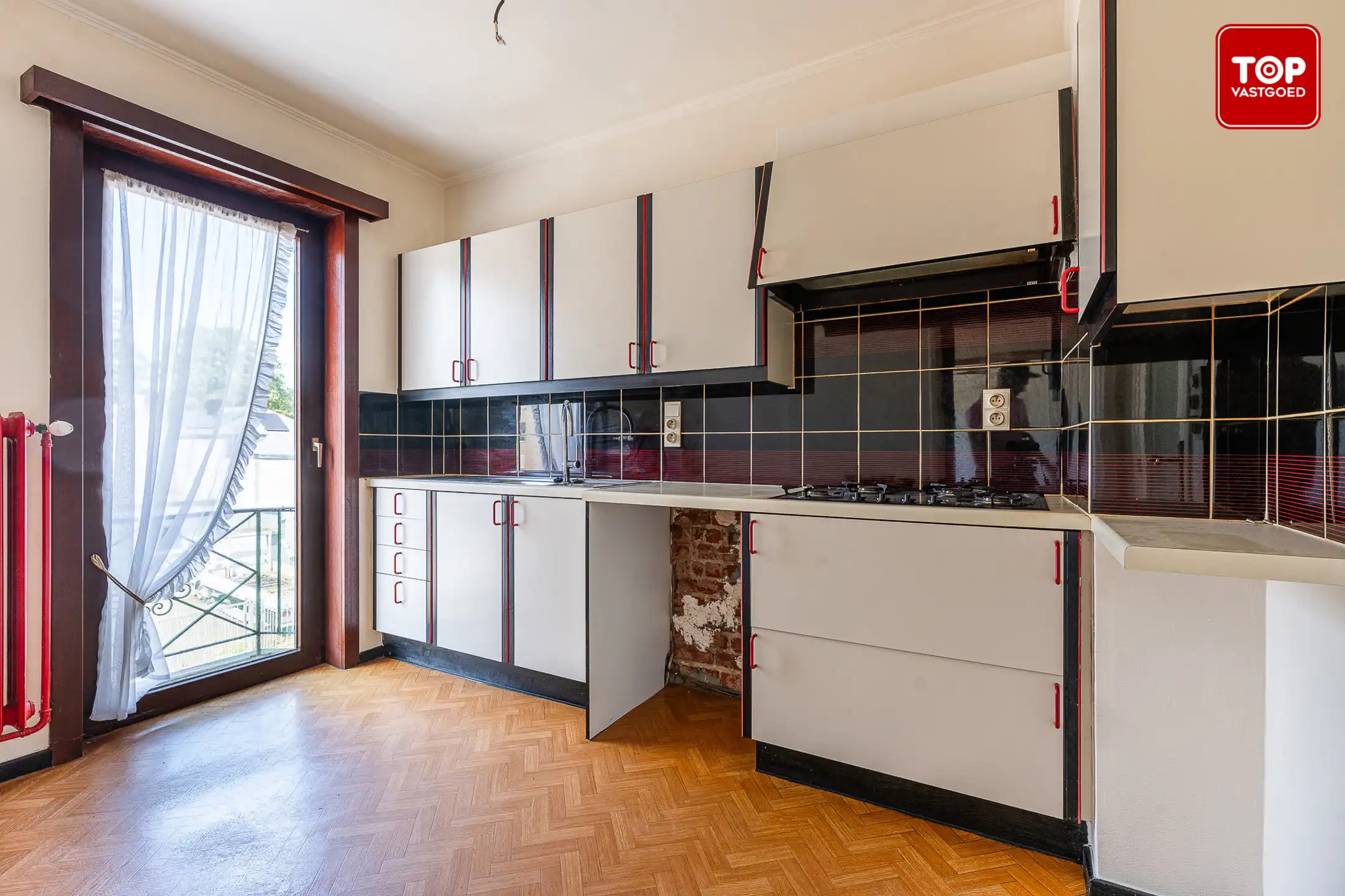 Ruim appartement met garage en zonnige tuin nabij Gent foto 3