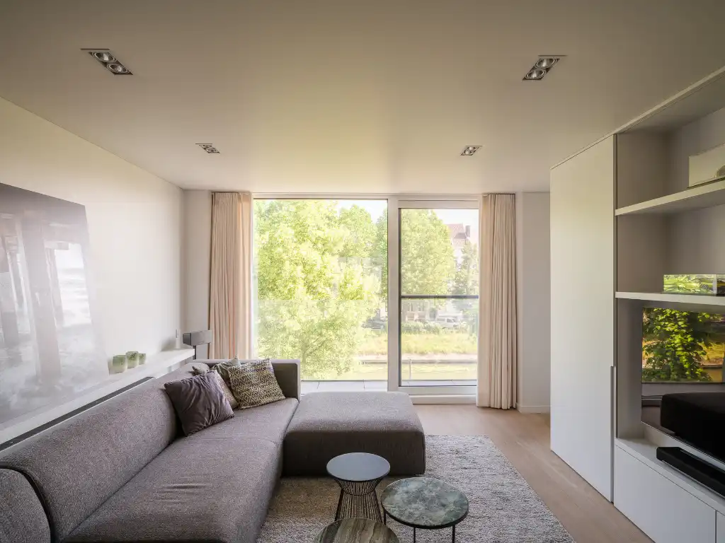 High-end afgewerkt tweeslaapkamerappartement met topligging aan de&nbsp;Coupure foto 2