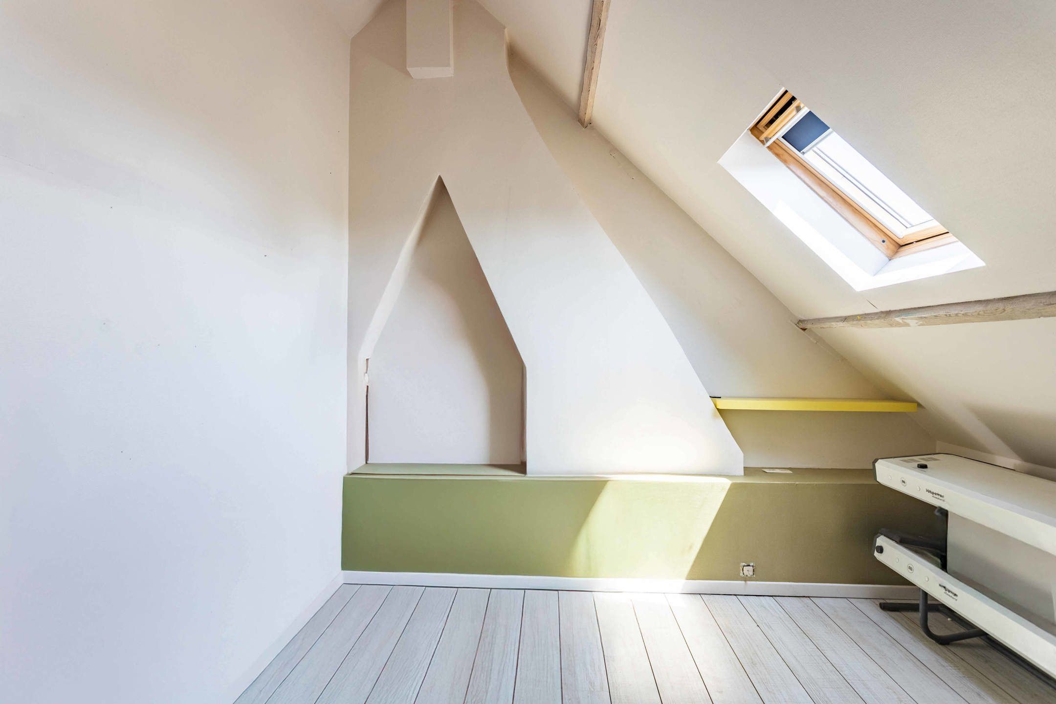 Instapklare & ruime woning op een toffe locatie foto 20