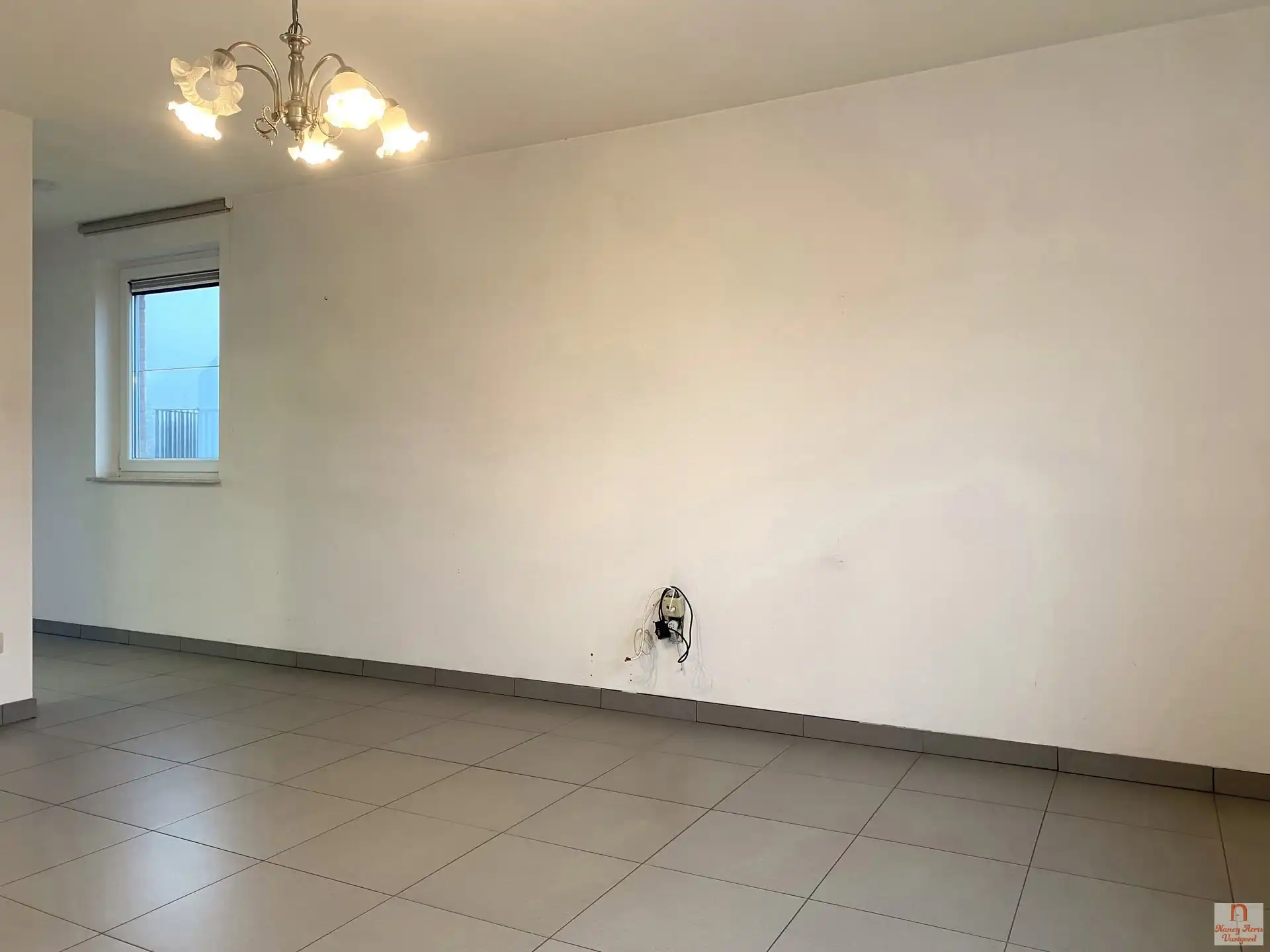 Modern appartement met 2 slaapkamers, terras en parking foto 12