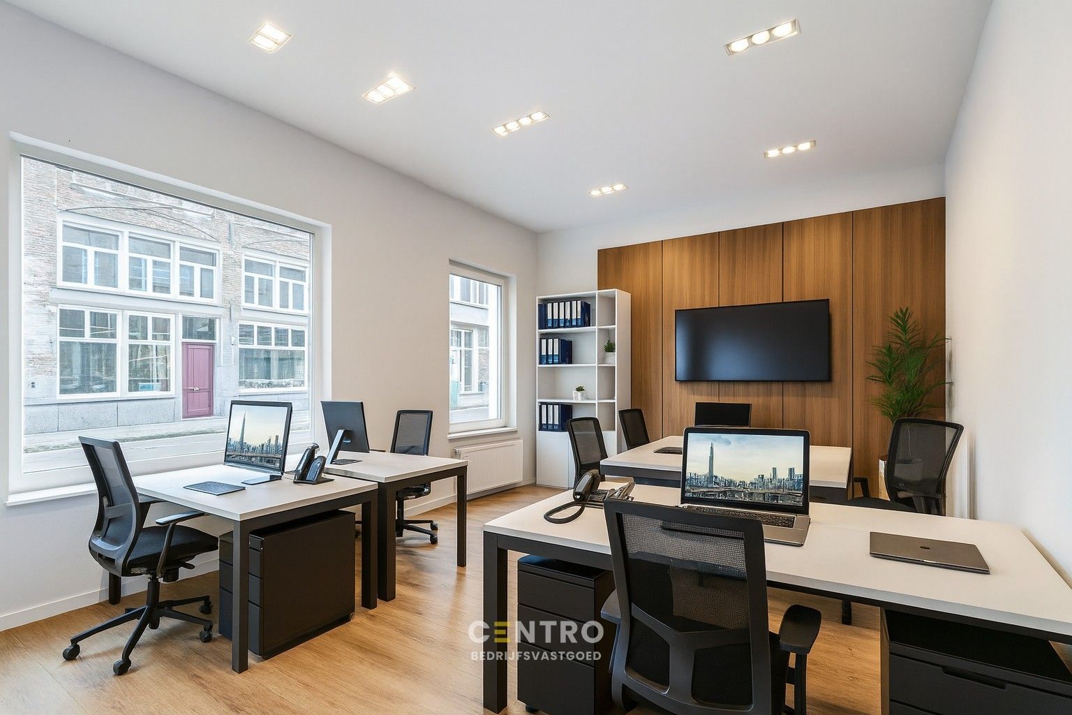 Instapklare & lichtrijke KANTOORRUIMTE (bj 2012) met voorgevelbreedte van 10m in het historisch centrum van Brugge. Grote visibiliteit!!! foto 6