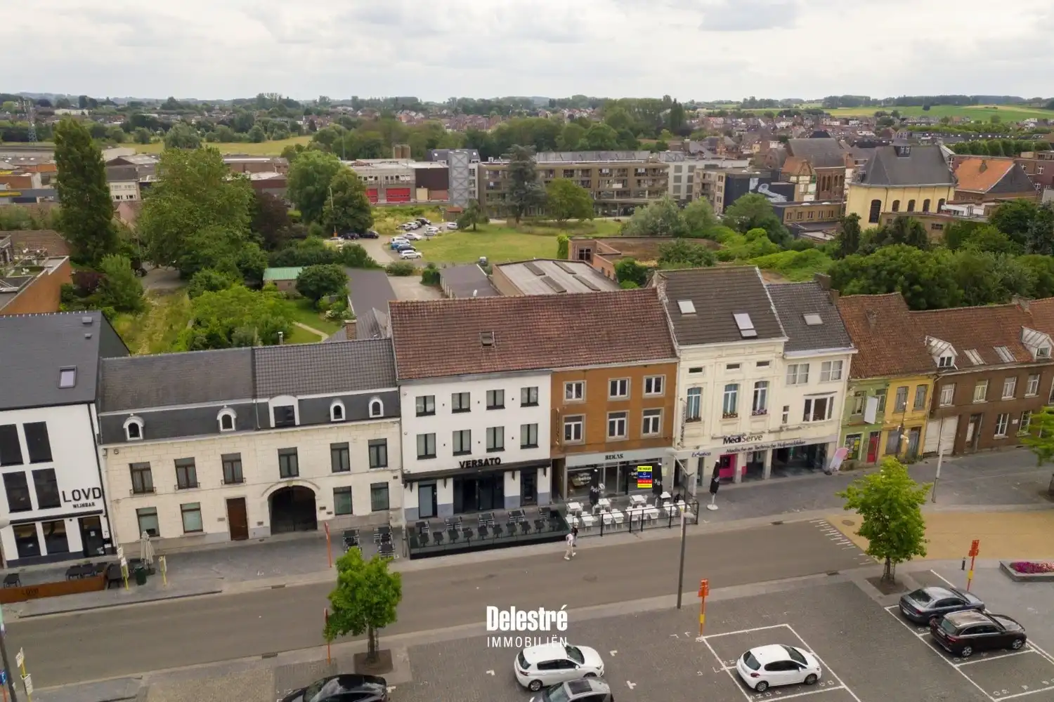 Ruim handelsgelijkvloers (±350 m²) met tal van mogelijkheden op topligging in Ninove foto 2