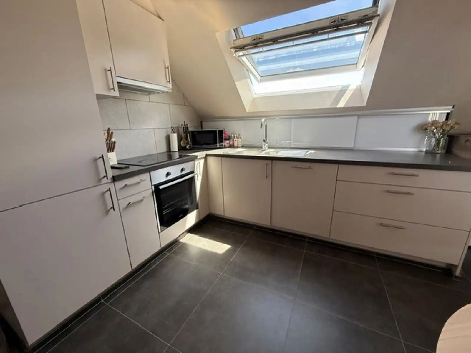 1 slaapkamer dakappartement met garage foto 6