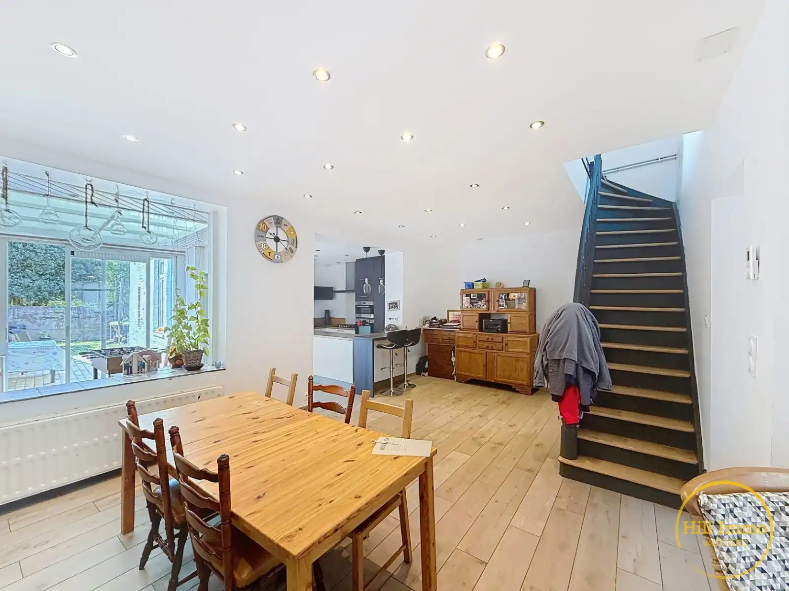 Gerenoveerde rijwoning met 5 slaapkamers in Nieuwkerke (Heuvelland) foto 12