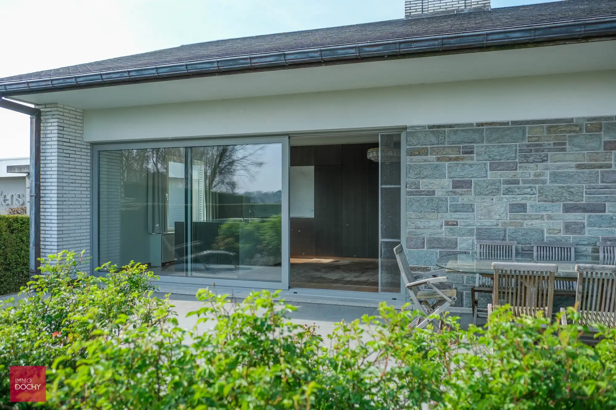 Landelijk en rustig gelegen villa met verschillende gebouwen dienstig voor bedrijvigheid foto 9