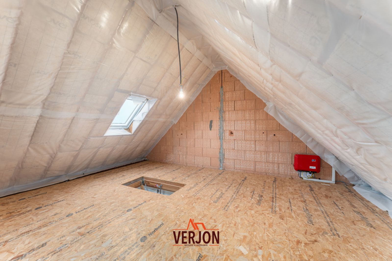 Prachtige woning met 4 slaapkamers, carport en zonnepanelen nabij centrum Ingelmunster foto 16