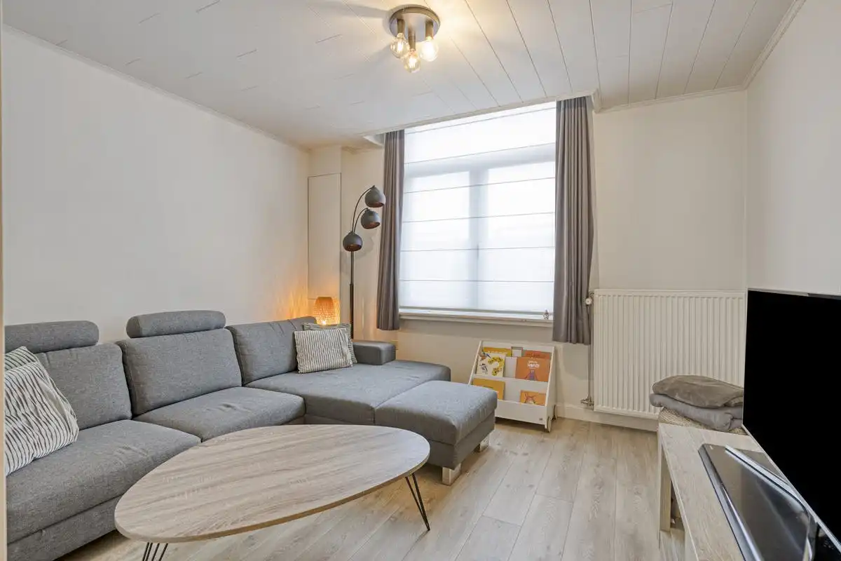 Ideale starterswoning met tuin en garage in Aalter foto 2