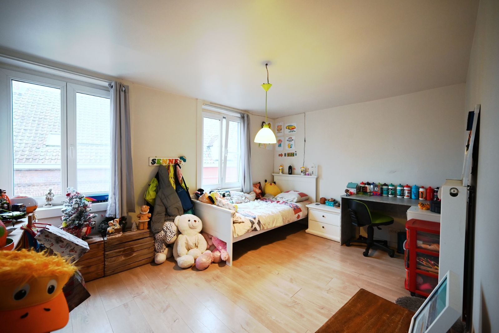 Ruime woning (HOB) met 5 slaapkamers! foto 7