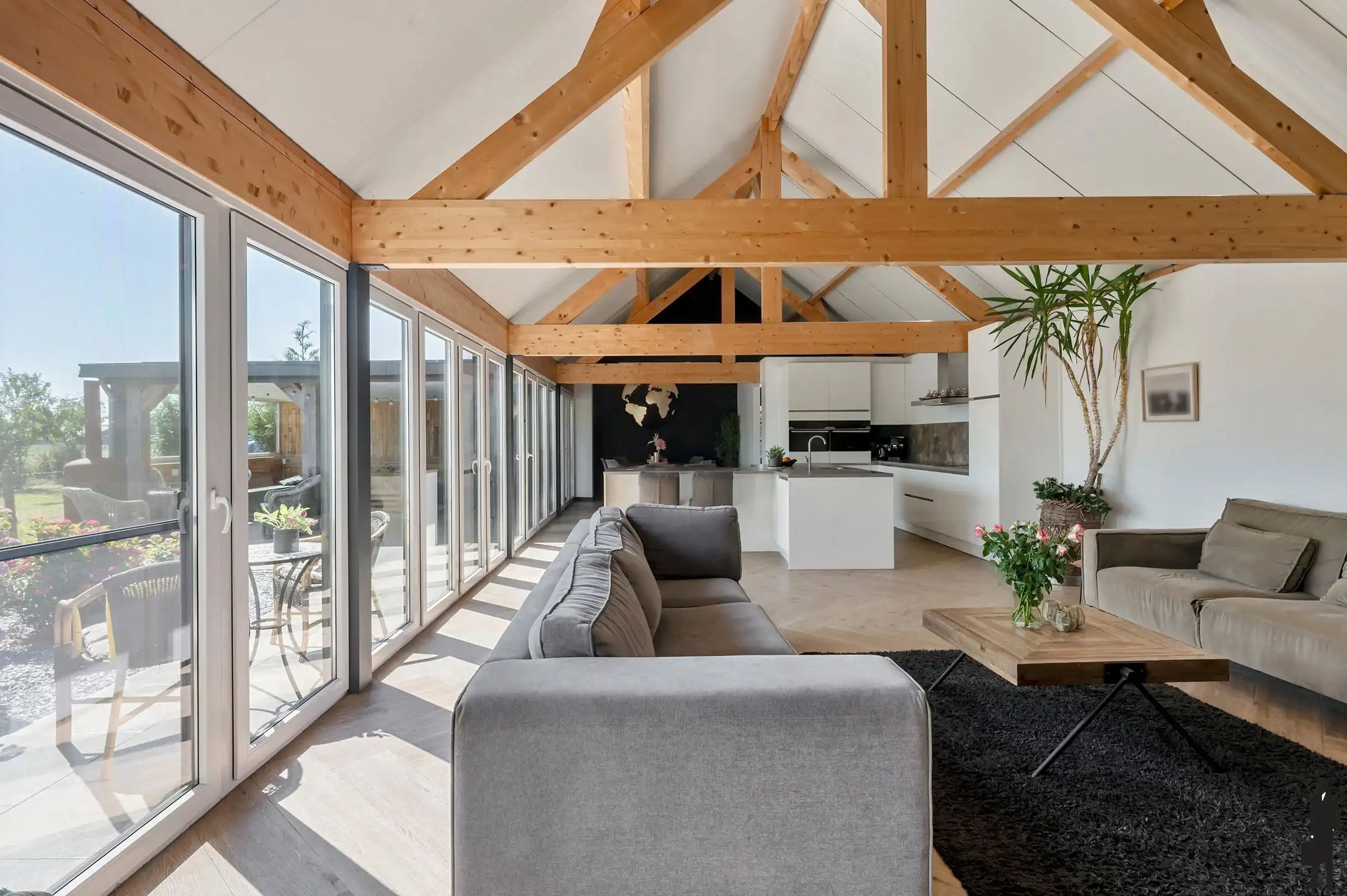 Idyllisch gelegen hoeve met 5 slpk, 2 badk. in Weelde foto 3