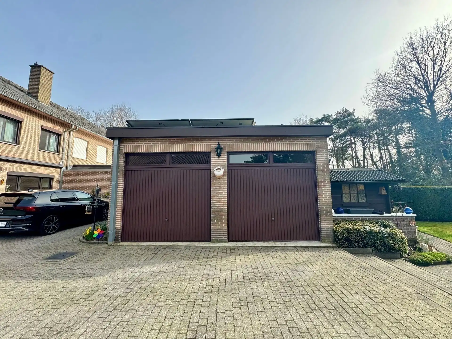 Halfopen bebouwing in rustige straat te As foto 26