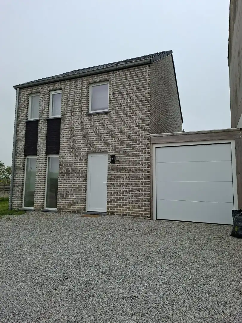 Prachtige HOB met 3 slpks, garage, terras en tuin foto {{pictureIndex}}