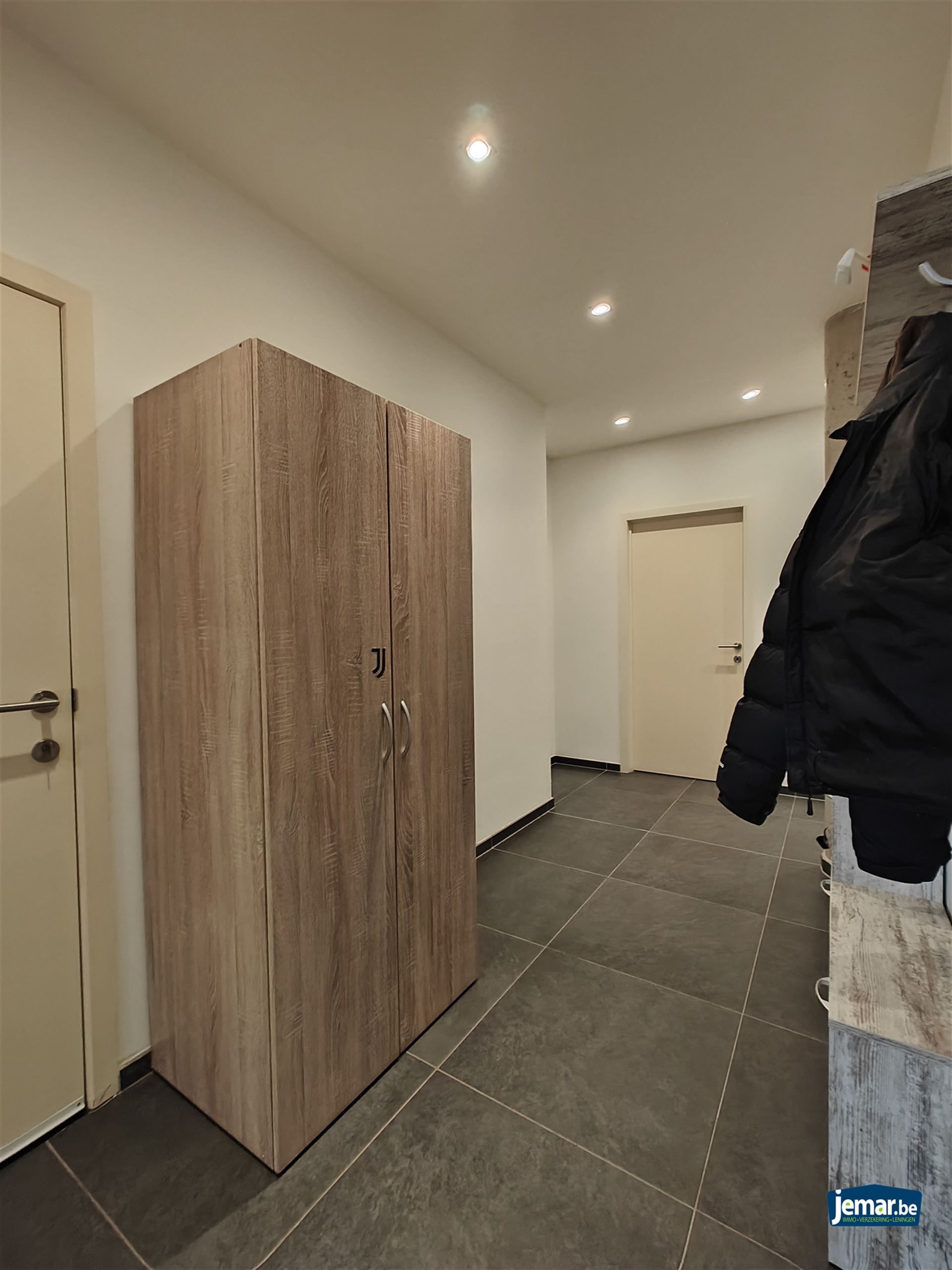 Handelspand verhuurd als gelijkvloers appartement met 3 slaapkamers  foto 12