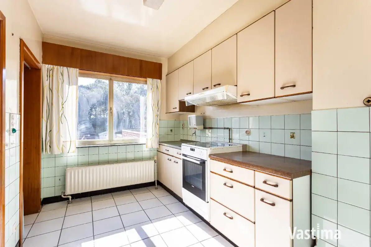 Woning met 3 slaapkamers, garage en ruime tuin foto 9