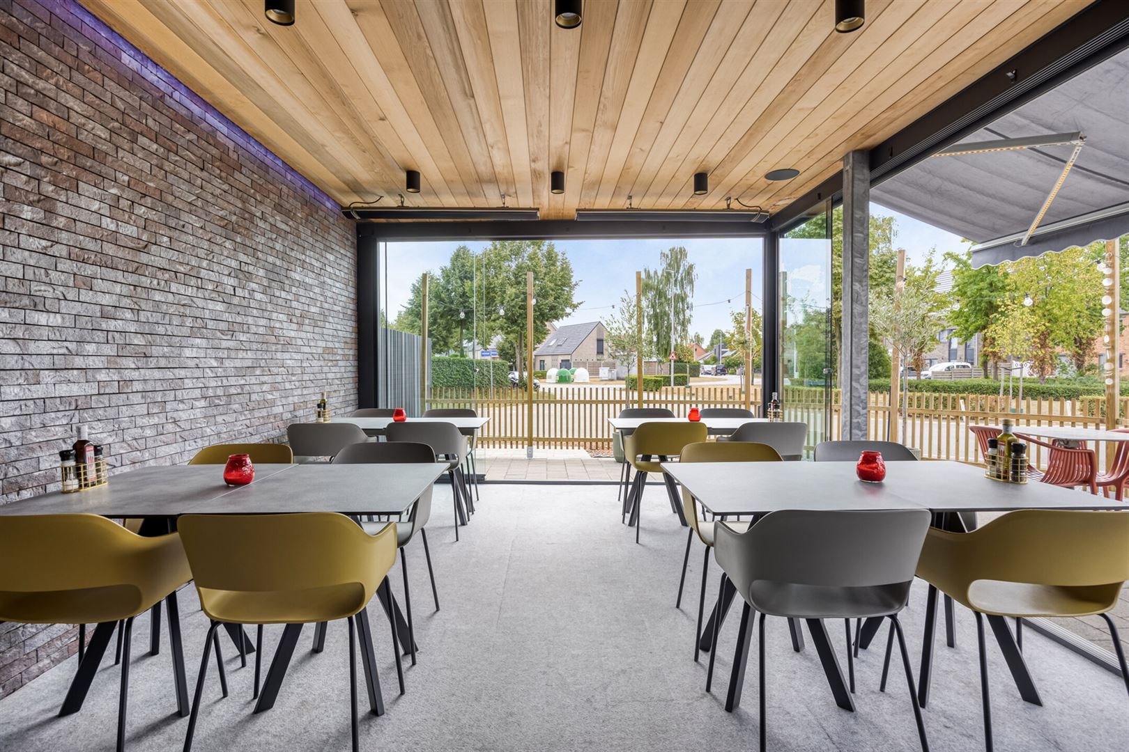 TE KOOP: Handelshuis met pizzeria & appartement in Koersel! foto 10