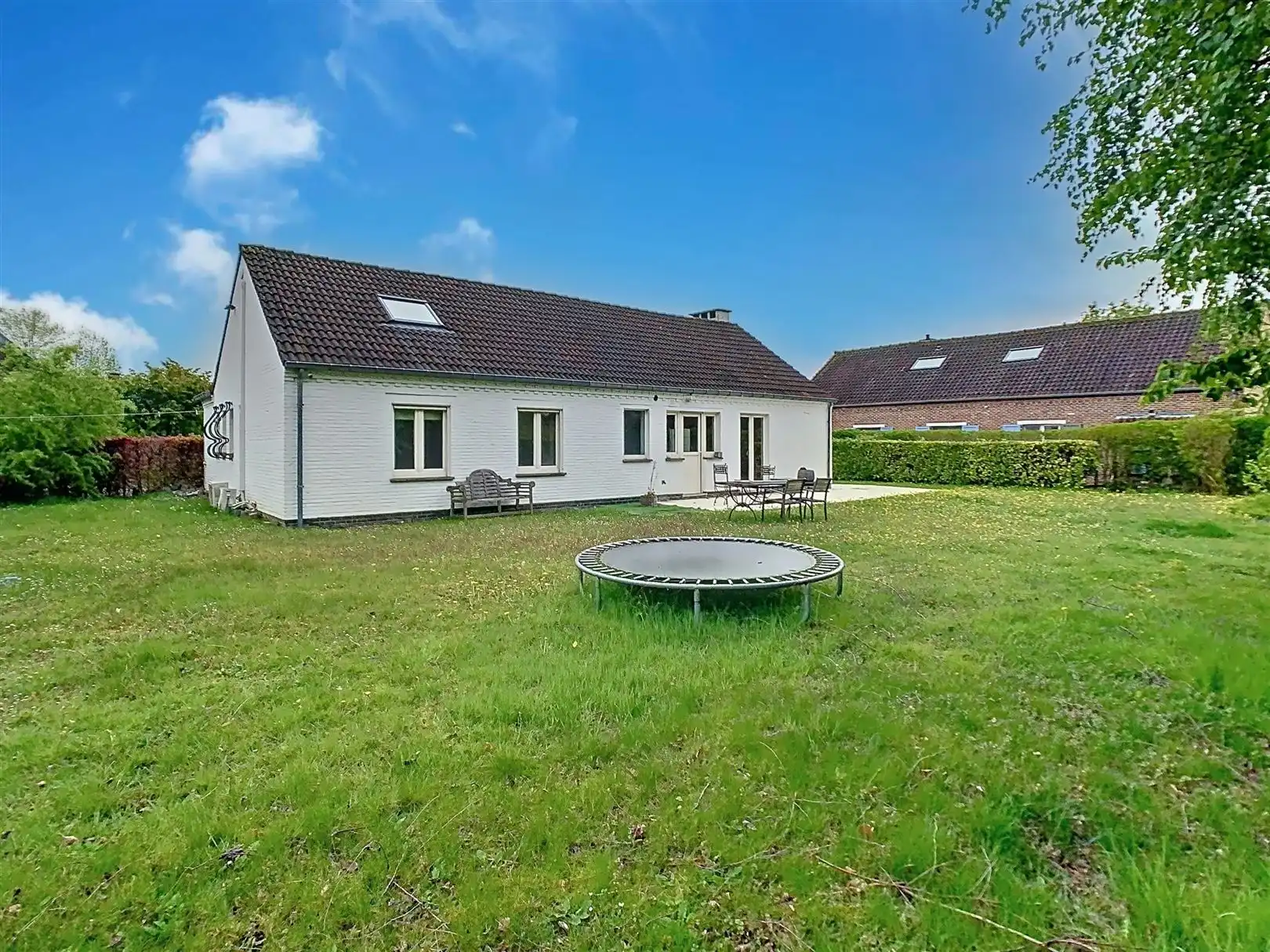 Rustig gelegen 4-gevel woning foto 17