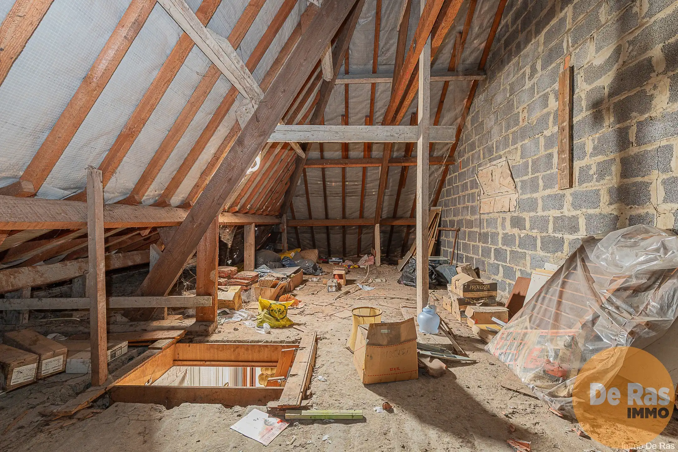 LIEDEKERKE Solide HOB op toplocatie met 3 slp/tuin en garage foto 21