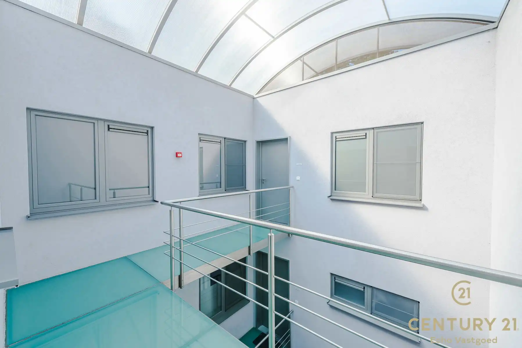 Luxe, ruime penthouse (192m²) met groot terras tegen het bos foto 5