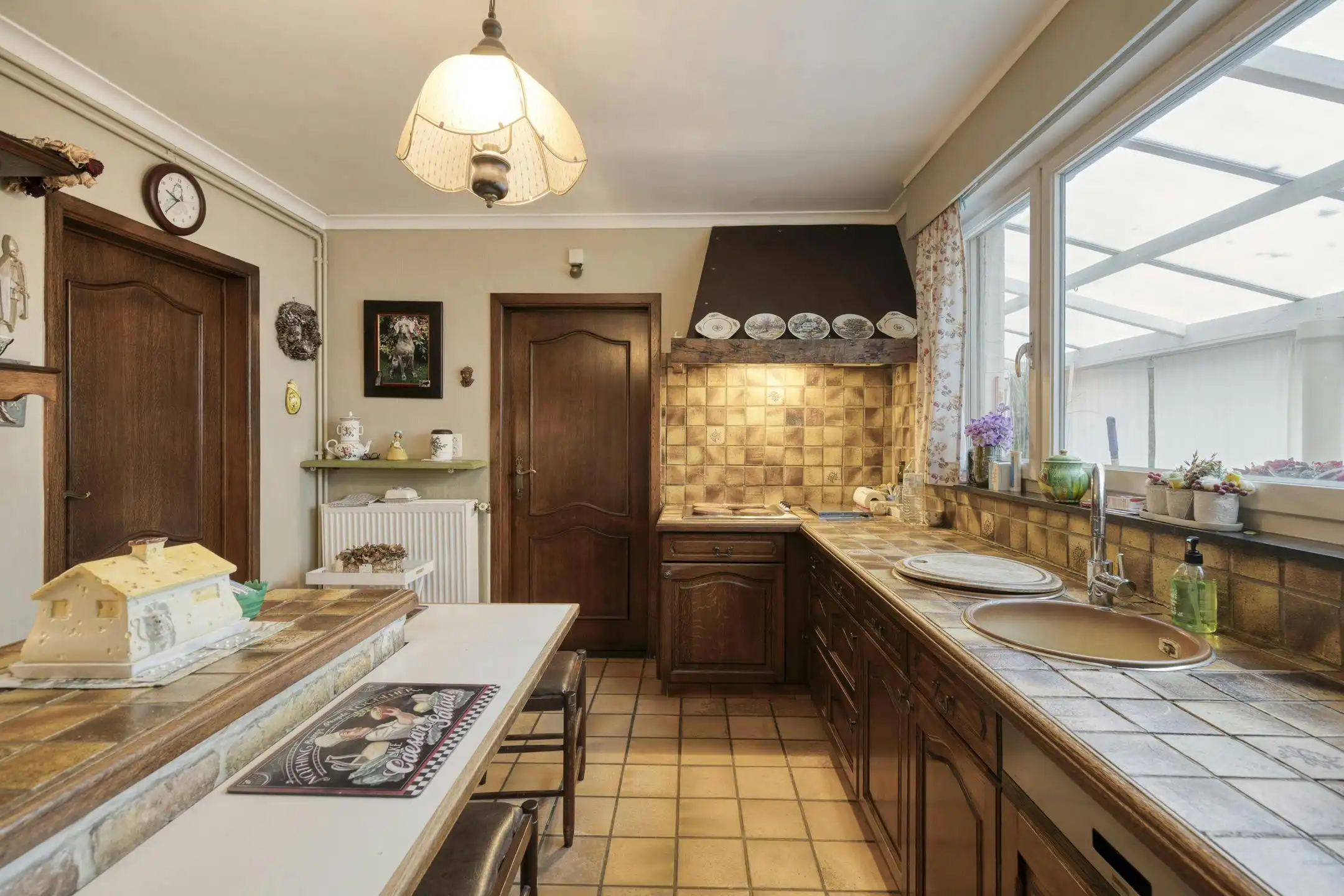 Halfopen bebouwing (4 slpk) te Sint-Andries in doodlopend straat  foto 9