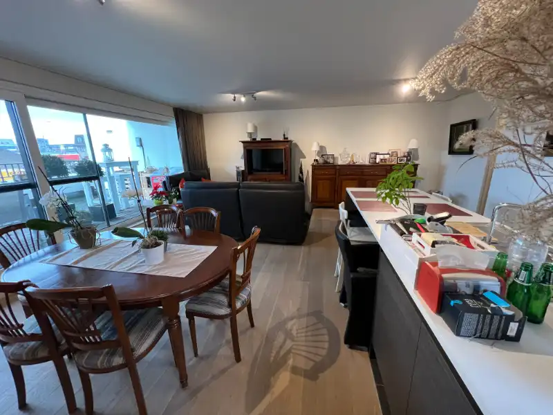 --- NIEUW --- Ruim recent appartement (112m²) met 3 slaapkamers + garagebox foto 6