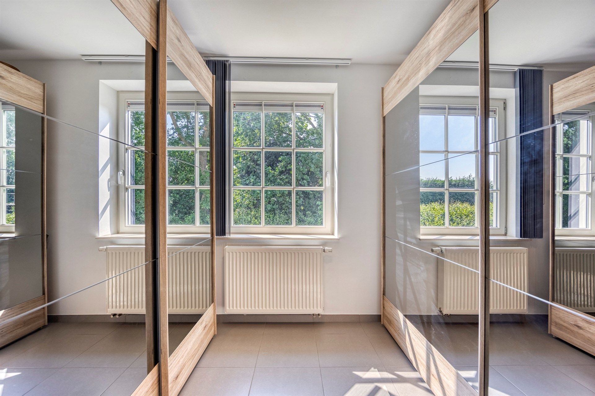 Comfortabel 2 slaapkamer appartement met ondergrondse parkeerplaats en een schitterend uitzicht op uitgestrekt landschap (94m²) foto 13