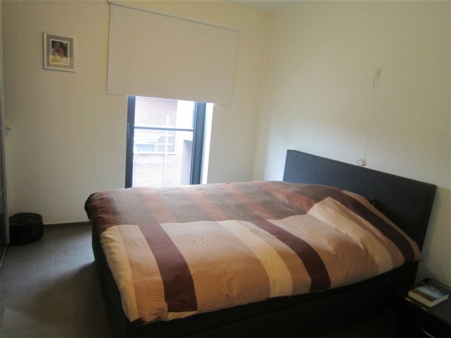 Appartement met 2 slaapkamers, terras, lift, parkeergarage!  foto 8