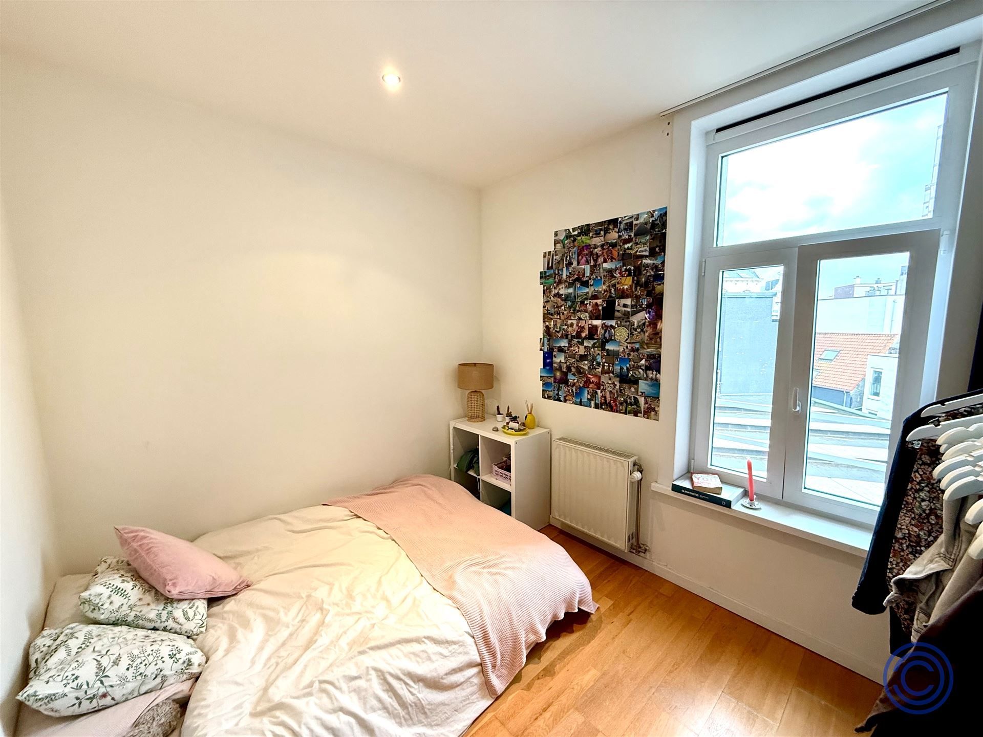 Proper opgefrist 2slpk appartement op TOP locatie foto 8