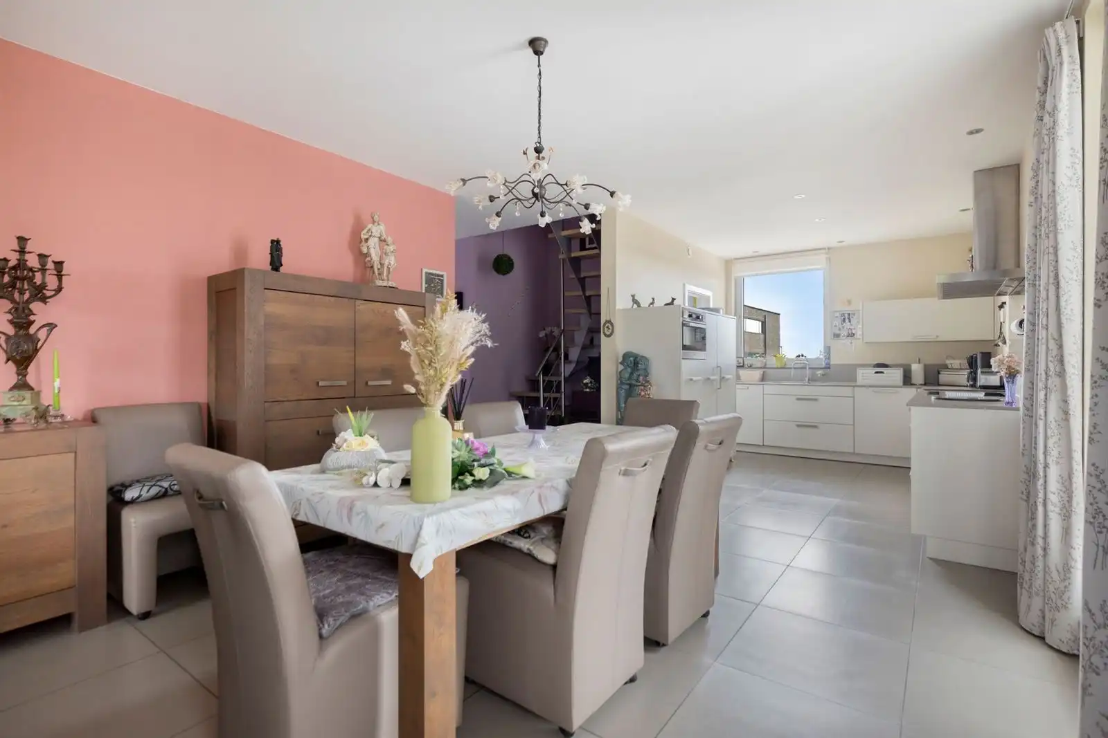Ruim en recent duplex-appartement (120m²) met 4 terrassen en garage foto 9