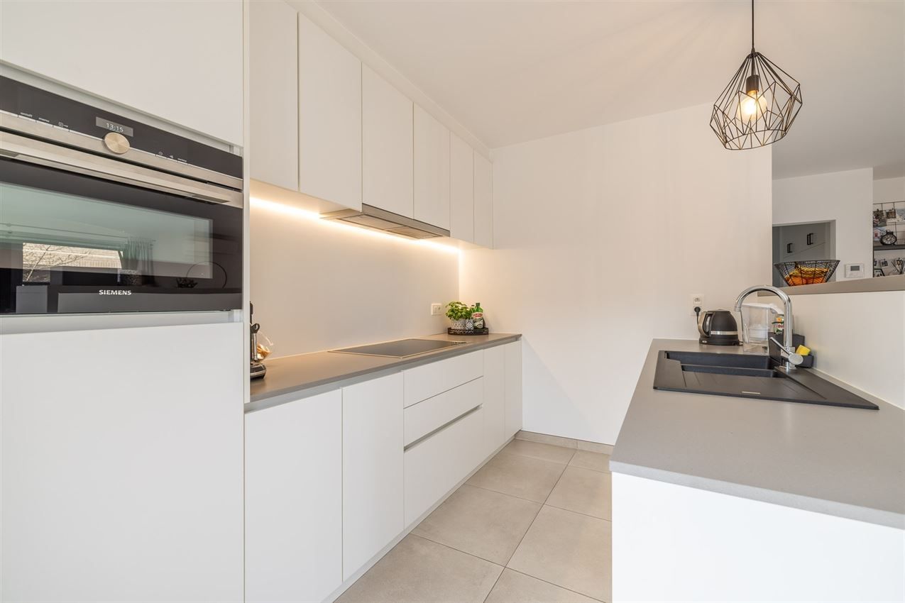grote slpk, 123m²,2017, omgeven door tuin, rustig foto 6