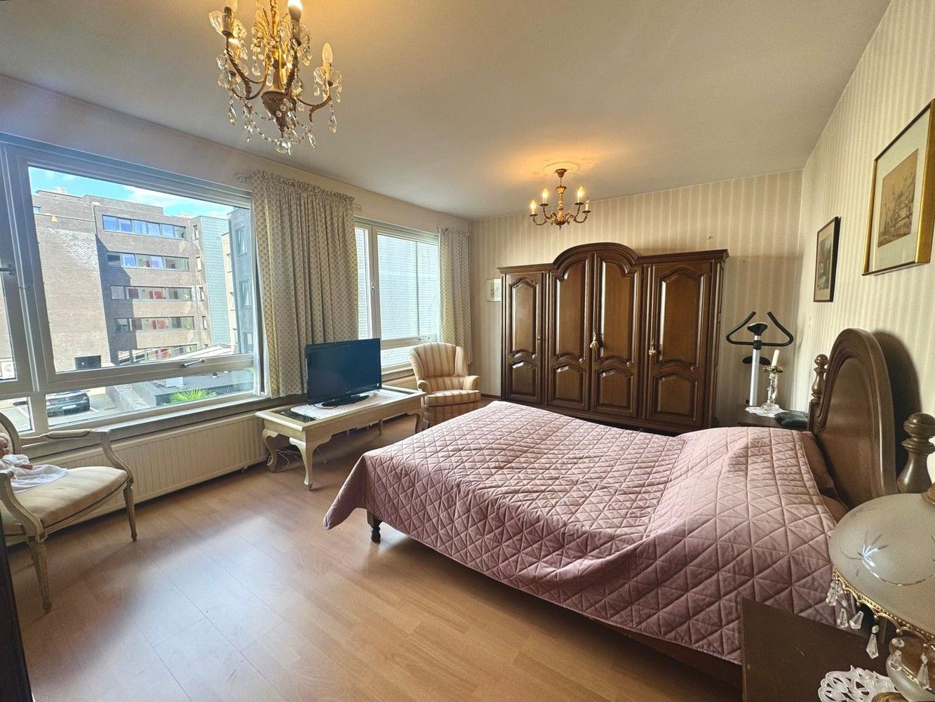 Instapklaar appartement pal in Genk-centrum (H.O.B.) foto 9