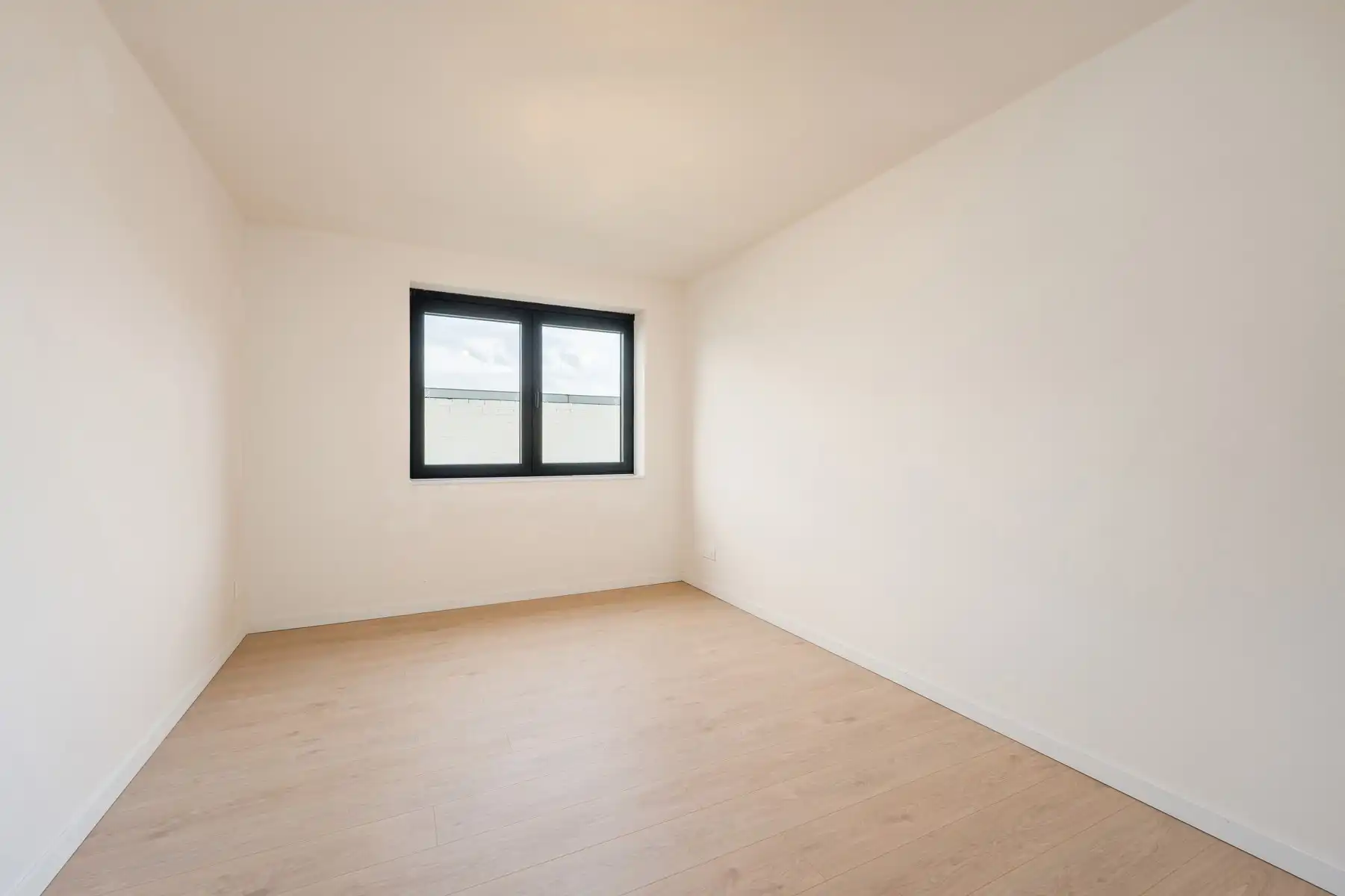 Moderne nieuwbouwwoning foto 10