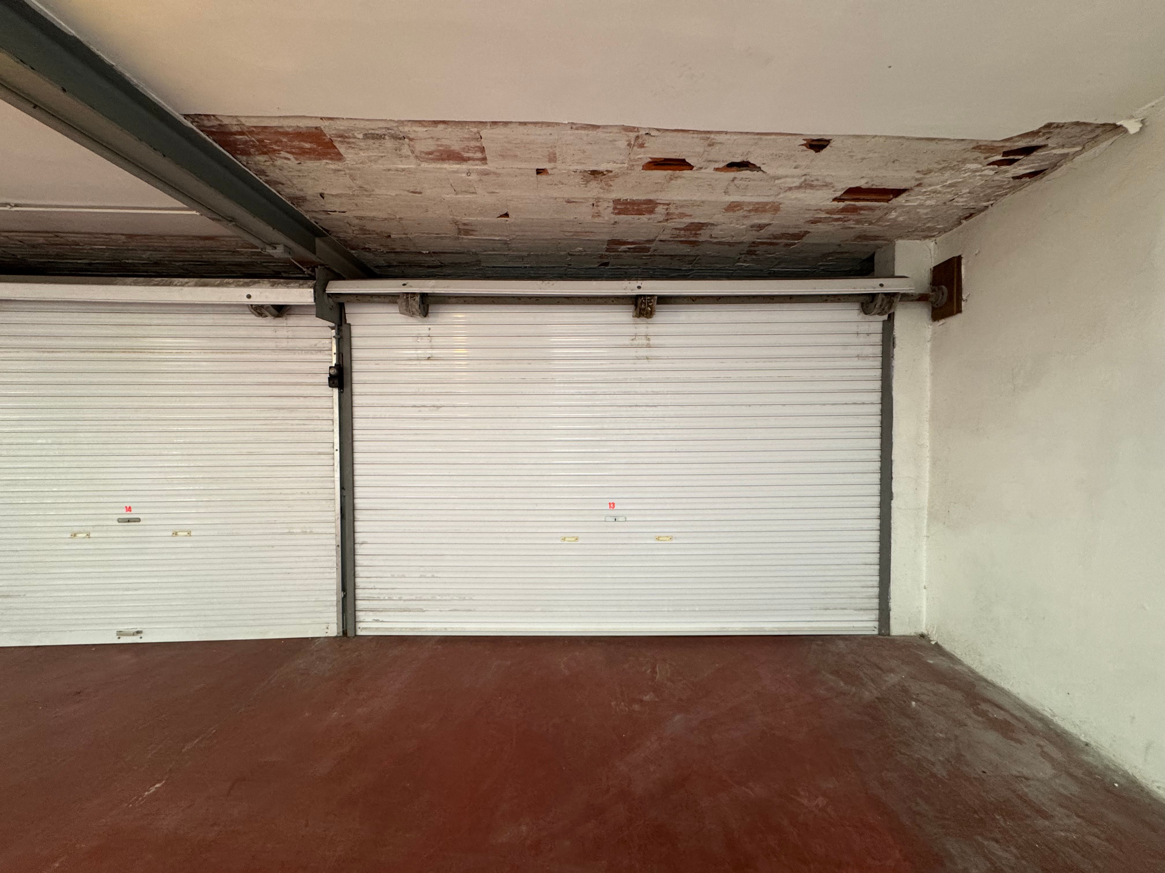 Ruime garagebox 21m² nabij centrum en kust foto 2
