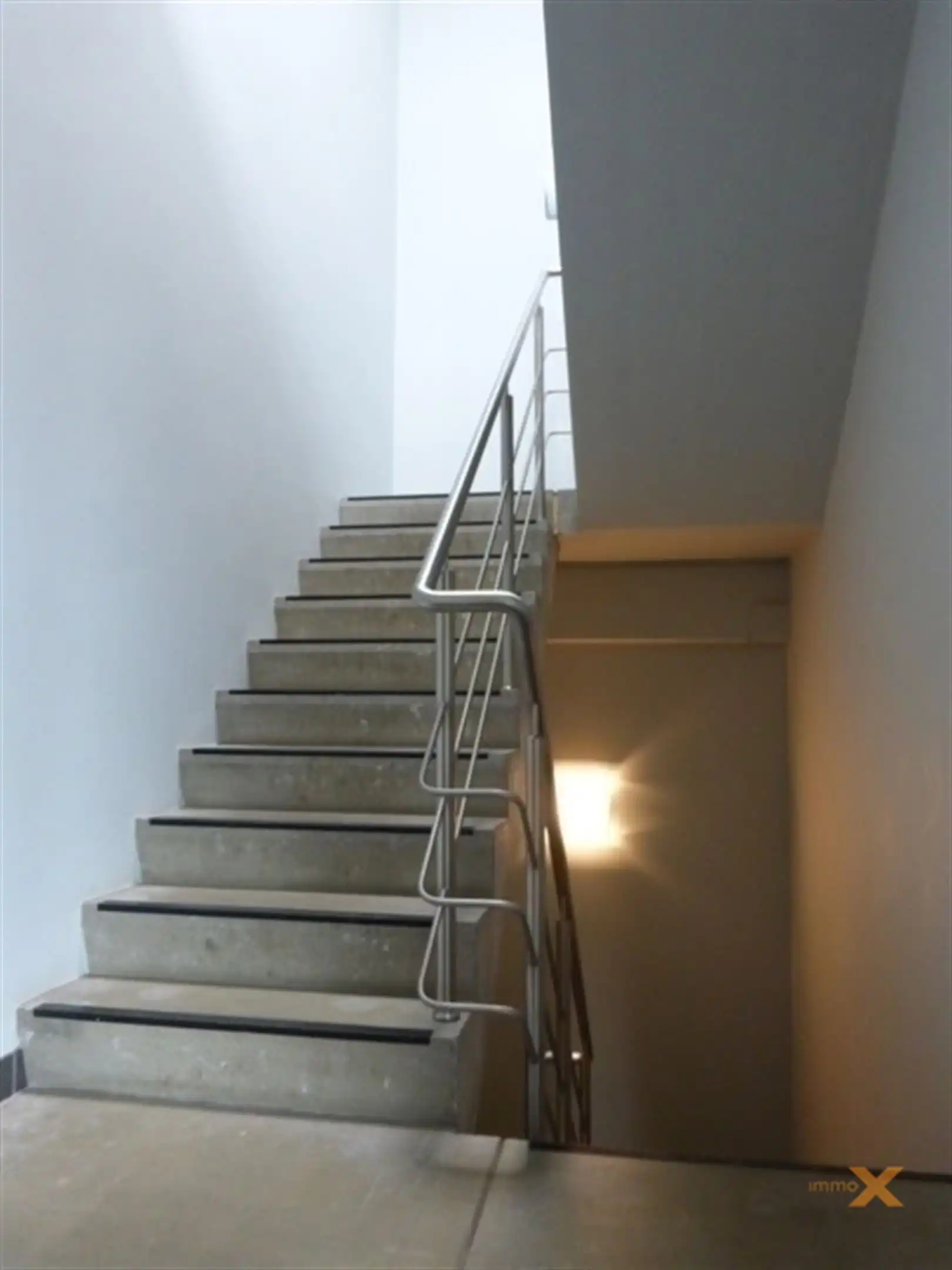 BUREELRUIMTE MET GOEDE VERBINDING SNELWEGEN!! foto 17