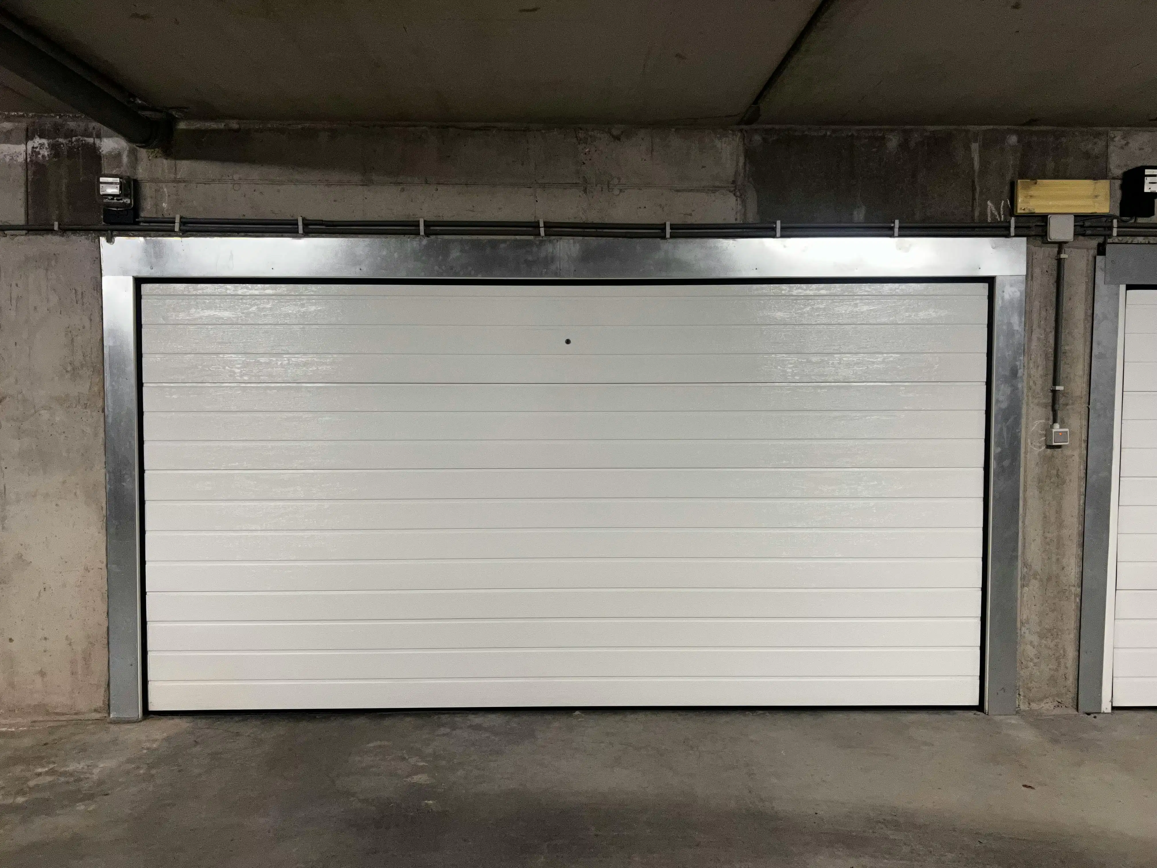 Garagebox te koop - Mariakerkelaan te Oostende foto 3