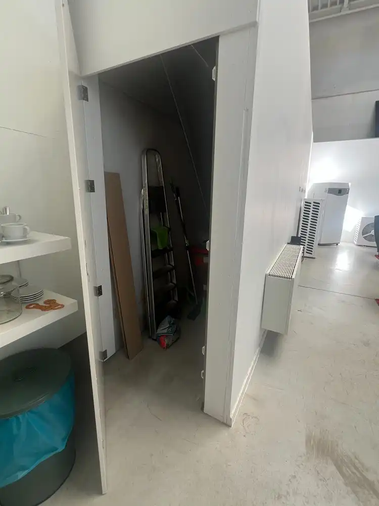 KMO-unit met showroom foto 14