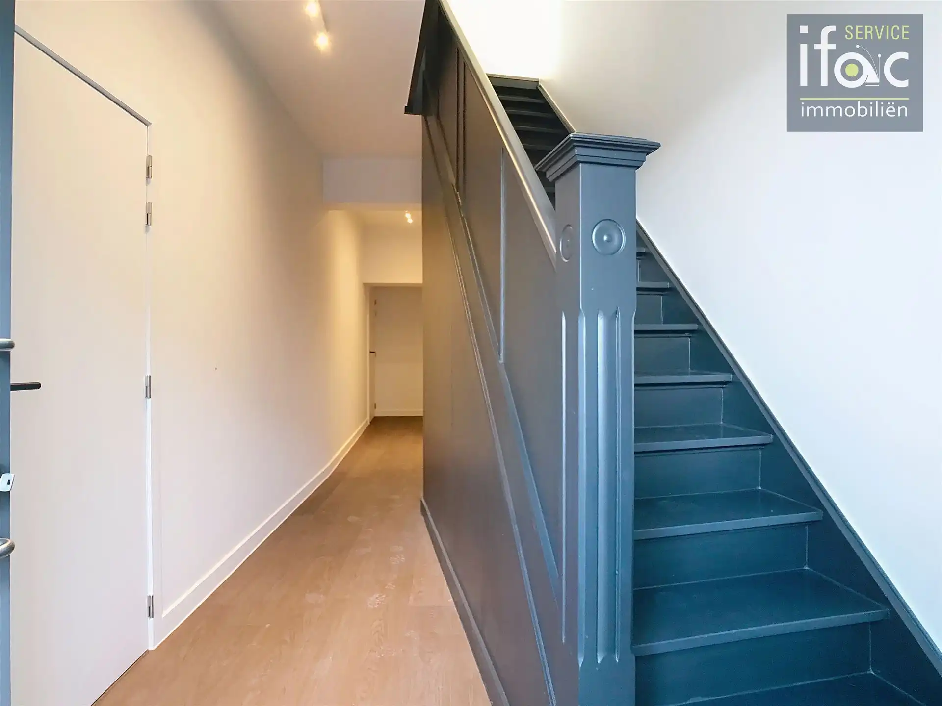 Huis met 4 slaapkamers, tuin en garage foto 3