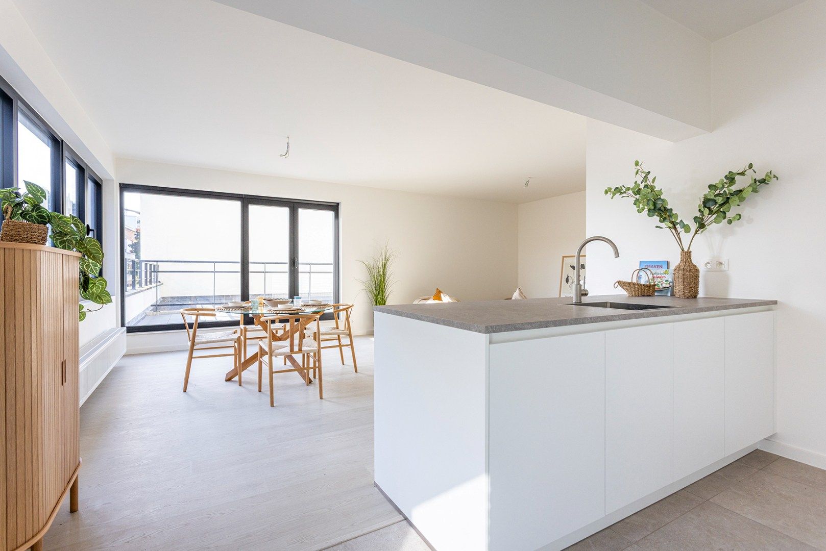 Vernieuwbouw appartement (1v) met 3 slaapkamers en twee terrassen!  foto 10