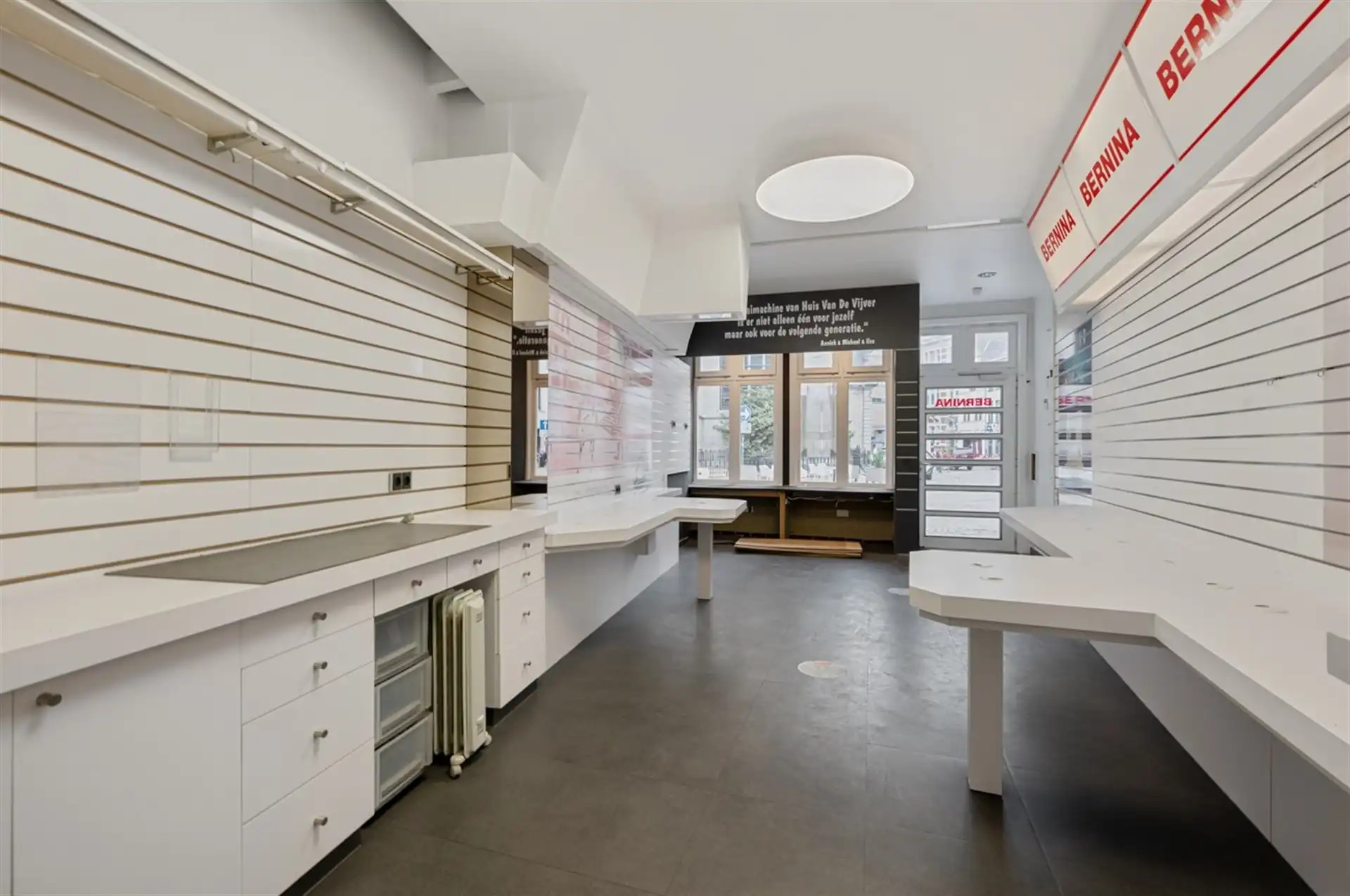 Uniek gebouw kort nabij de Grote markt foto 3