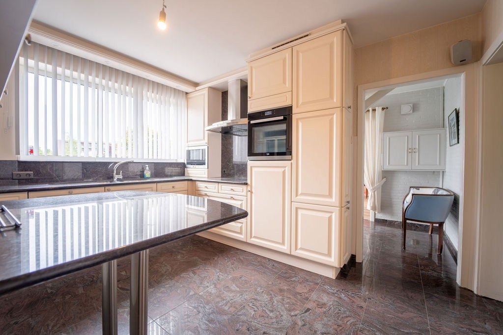 Wonen op de geliefde Erasmuslaan in Hasselt: ruimte, comfort en mogelijkheden foto 9