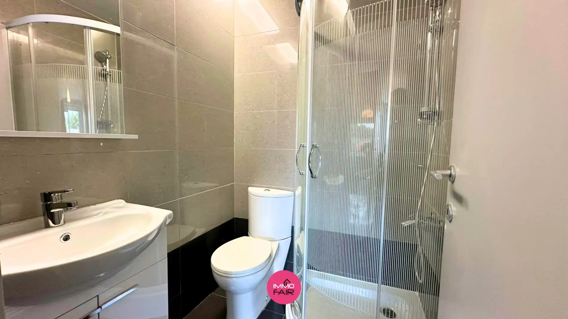 Budgetvriendelijke, energiezuinige studio in hartje Tongeren! foto 5