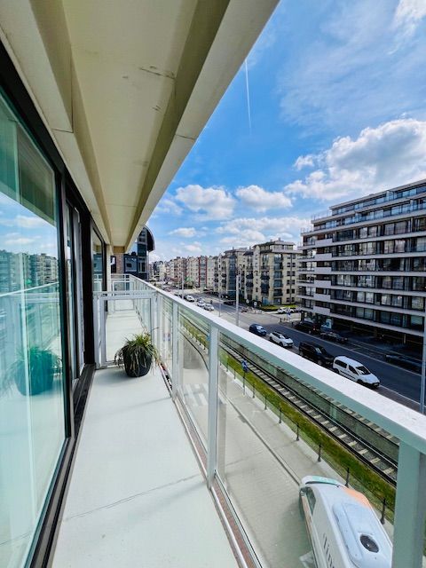 Subliem en luxueus appartement met zuidgericht terras foto 11