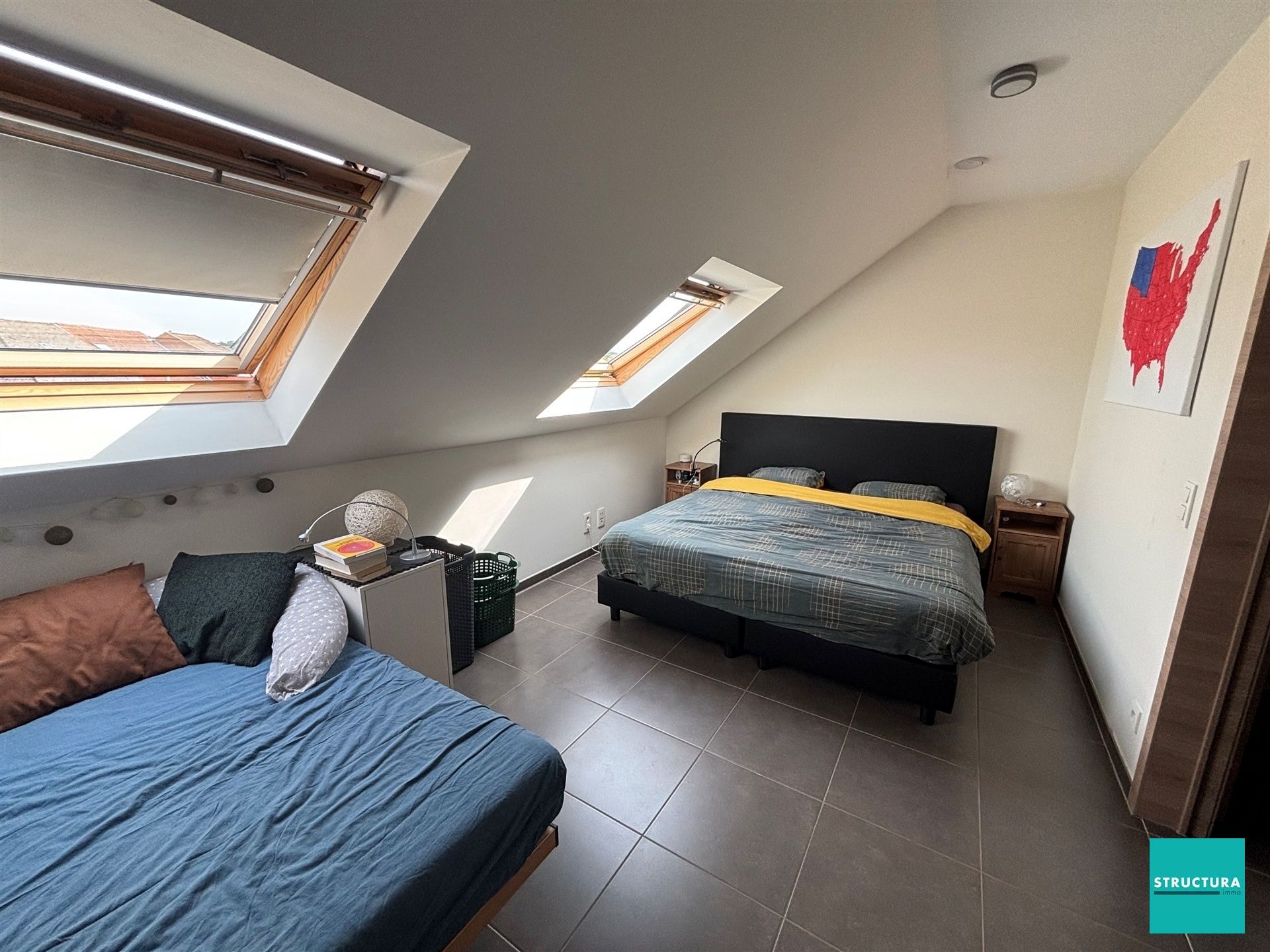 Appartement met twee slaapkamers en terras foto 11