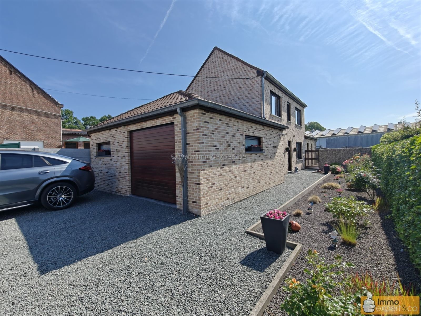 TERNAT: Woning met 3 slpks, garage en tuin foto {{pictureIndex}}