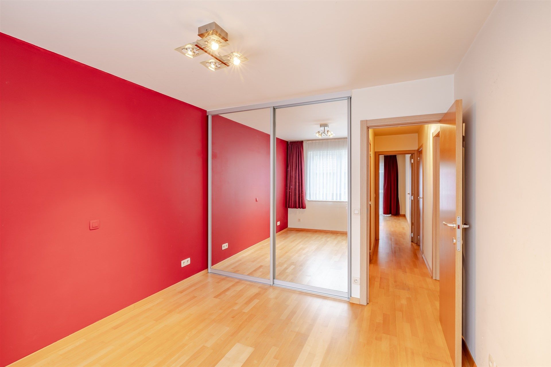 Ruim appartement met twee slaapkamers in het centrum van Aalst foto 12