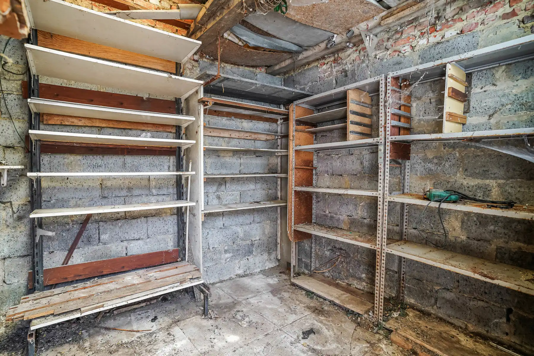 Te renoveren rijwoning met tuin te Kapelle-op-den-Bos foto 25