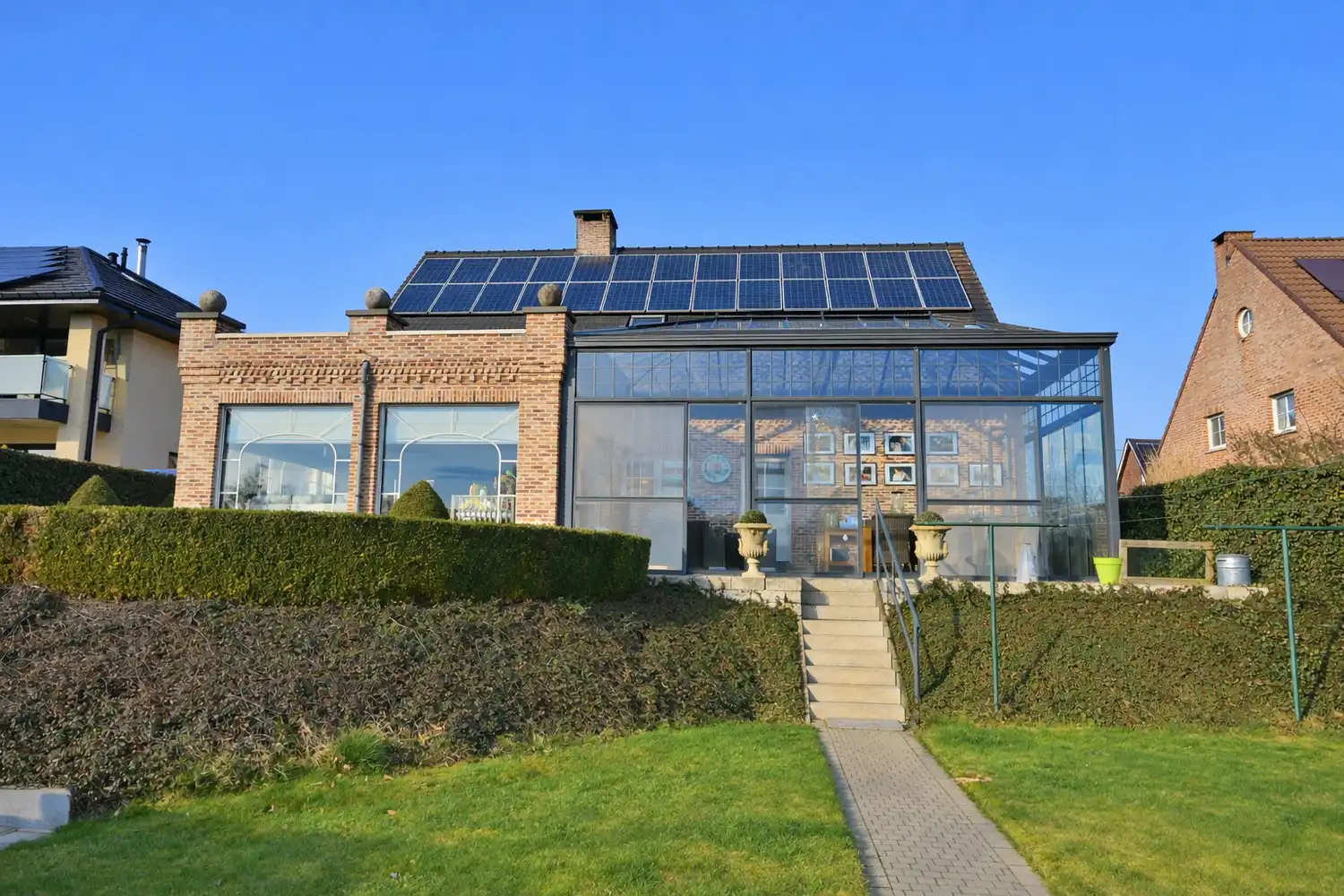 Charmante villa met orangerie en&nbsp;zwembad op een steenworp van Maastricht foto 4