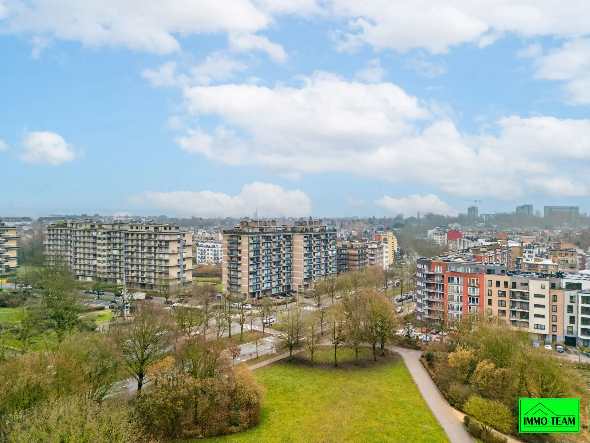 Aangenaam appartement met 2 slaapkamers foto 19